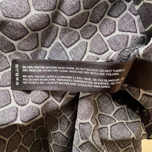 EUC M Denim & Flower Button Down Short Sleeve Shirt Black & Light Sage Green 011 - Picture 7 of 8